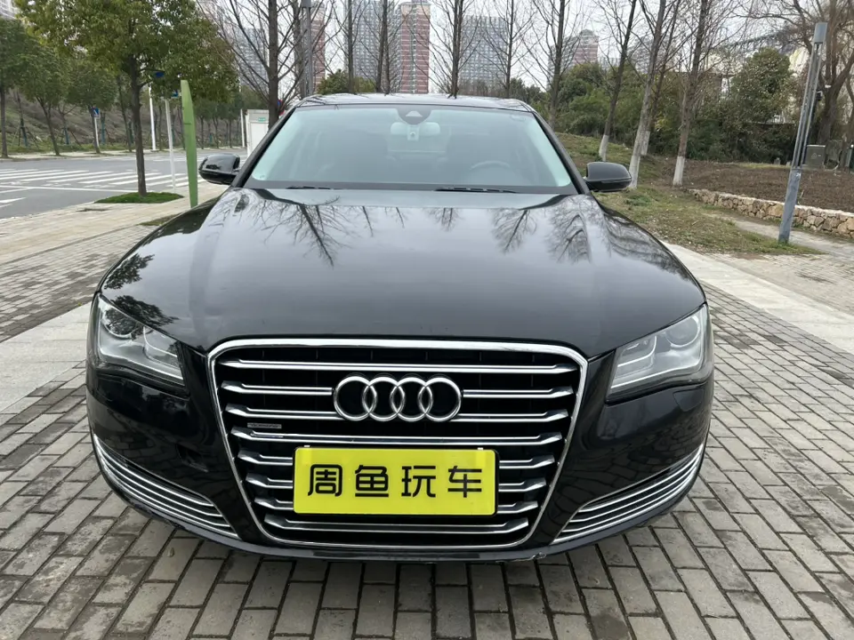 Audi A8  из Китая