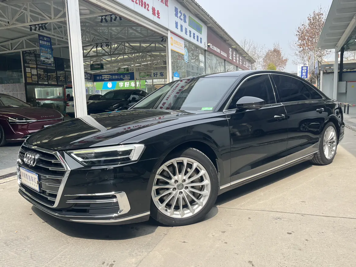 Audi A8