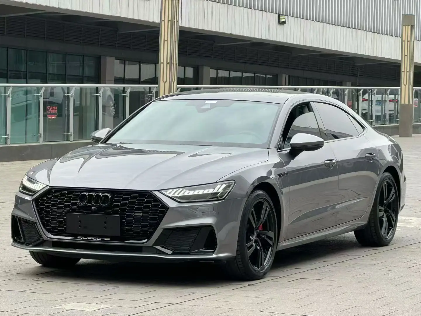 Audi A7L