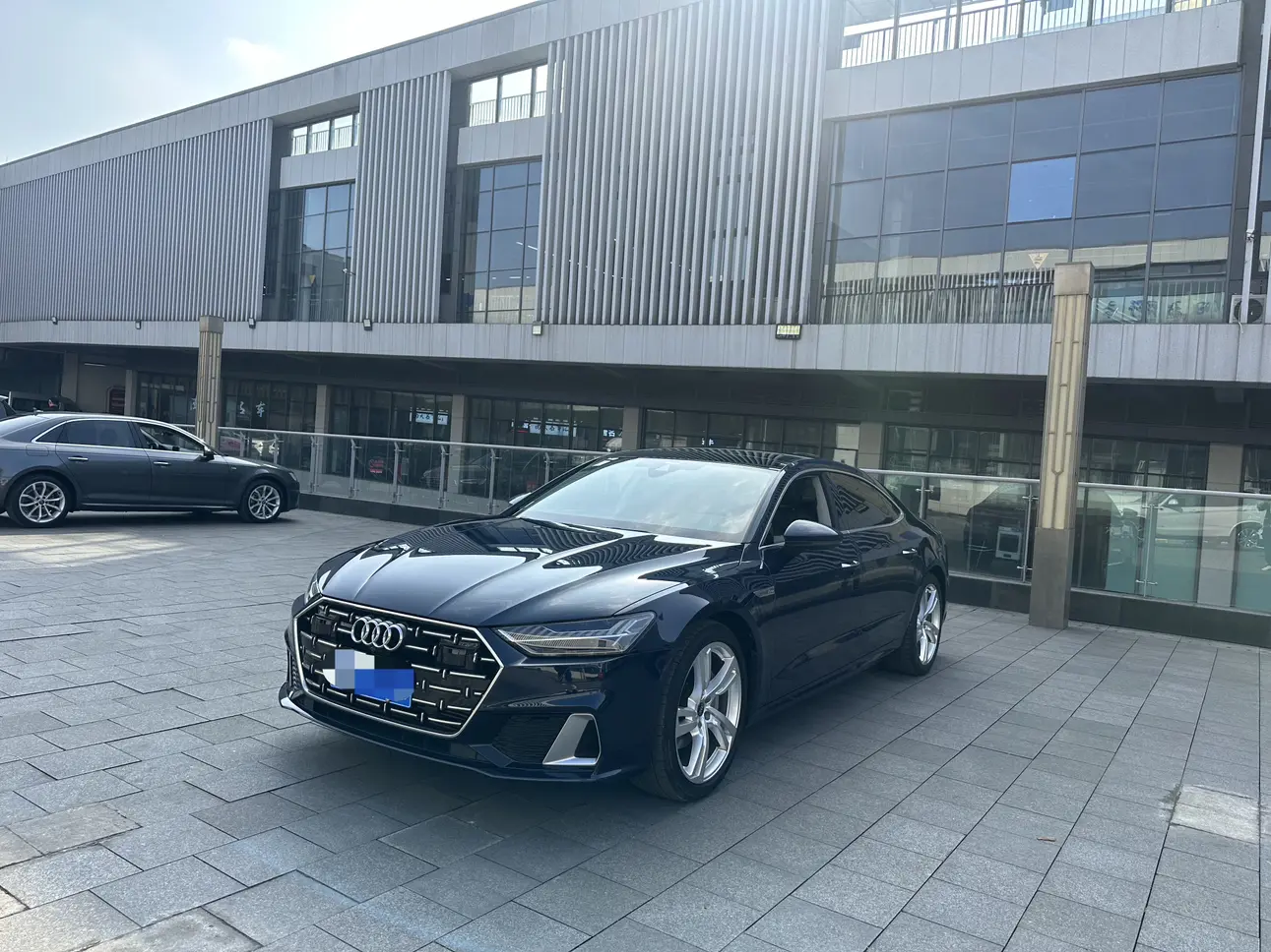 Audi A7L