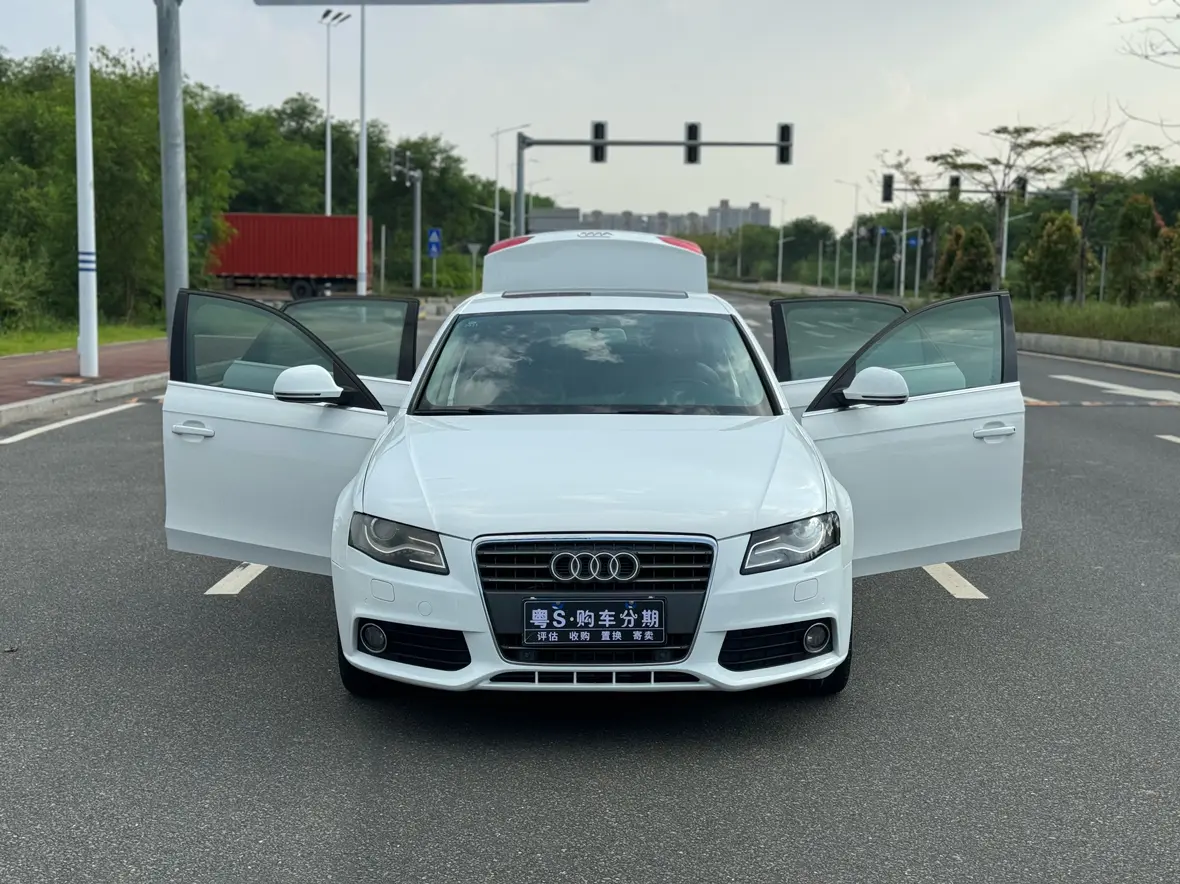 Audi A4L  из Китая
