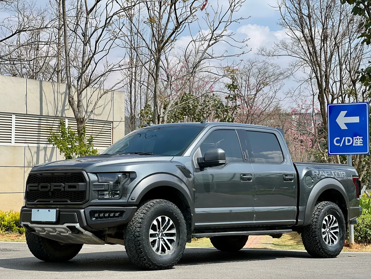 Ford F-150 Raptor  из Китая