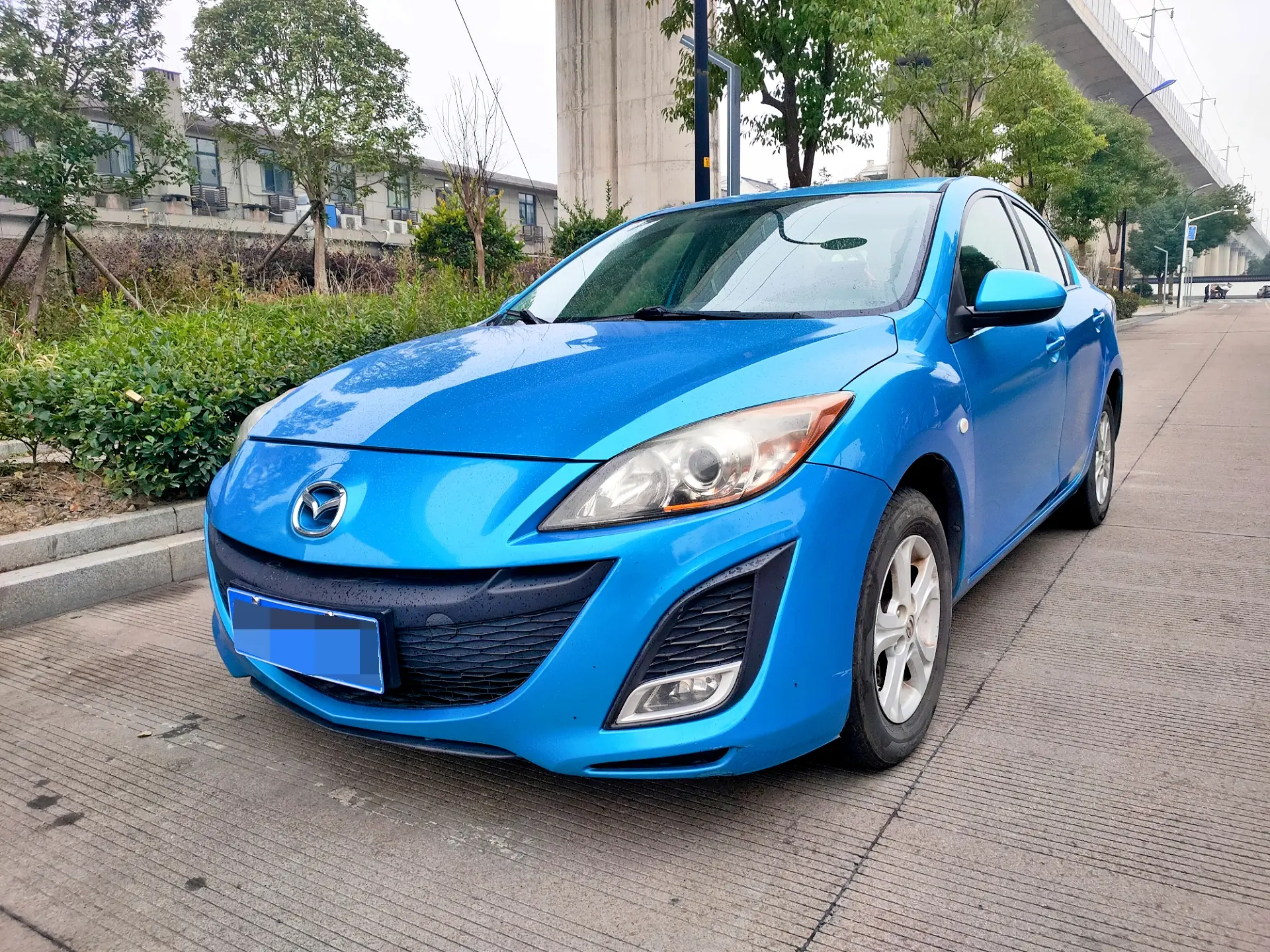 Mazda Axela (Mazda3)  из Китая