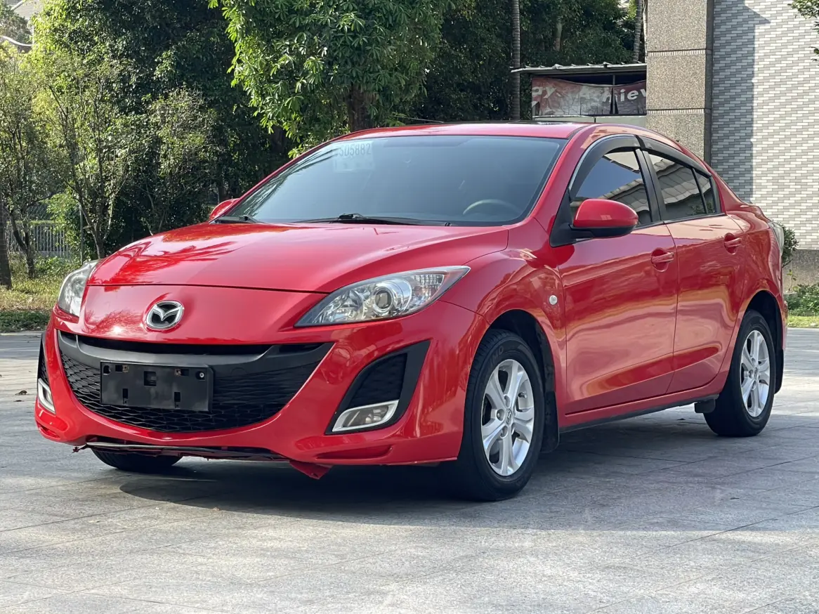 Mazda Axela (Mazda3)  из Китая