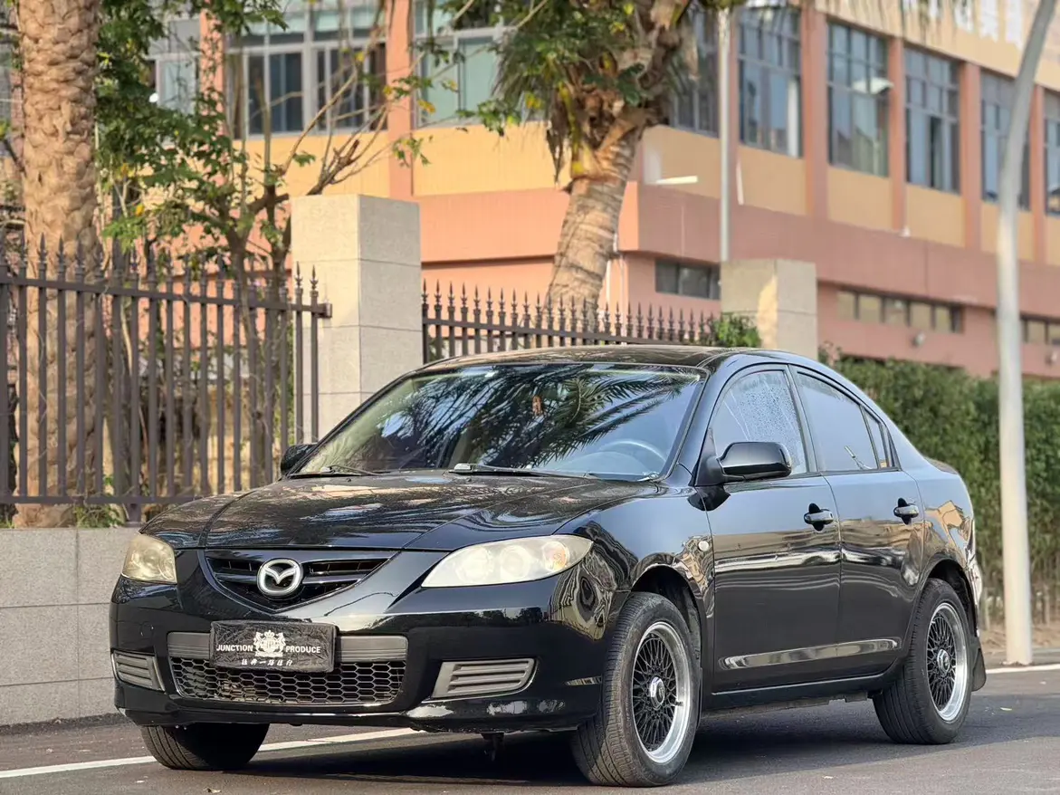 Mazda Axela (Mazda3)  из Китая