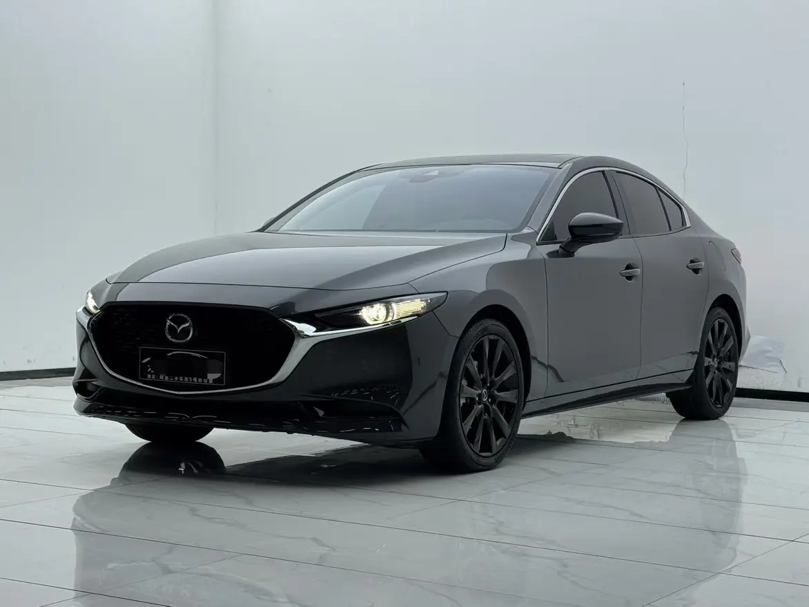 Mazda Axela (Mazda3)  из Китая