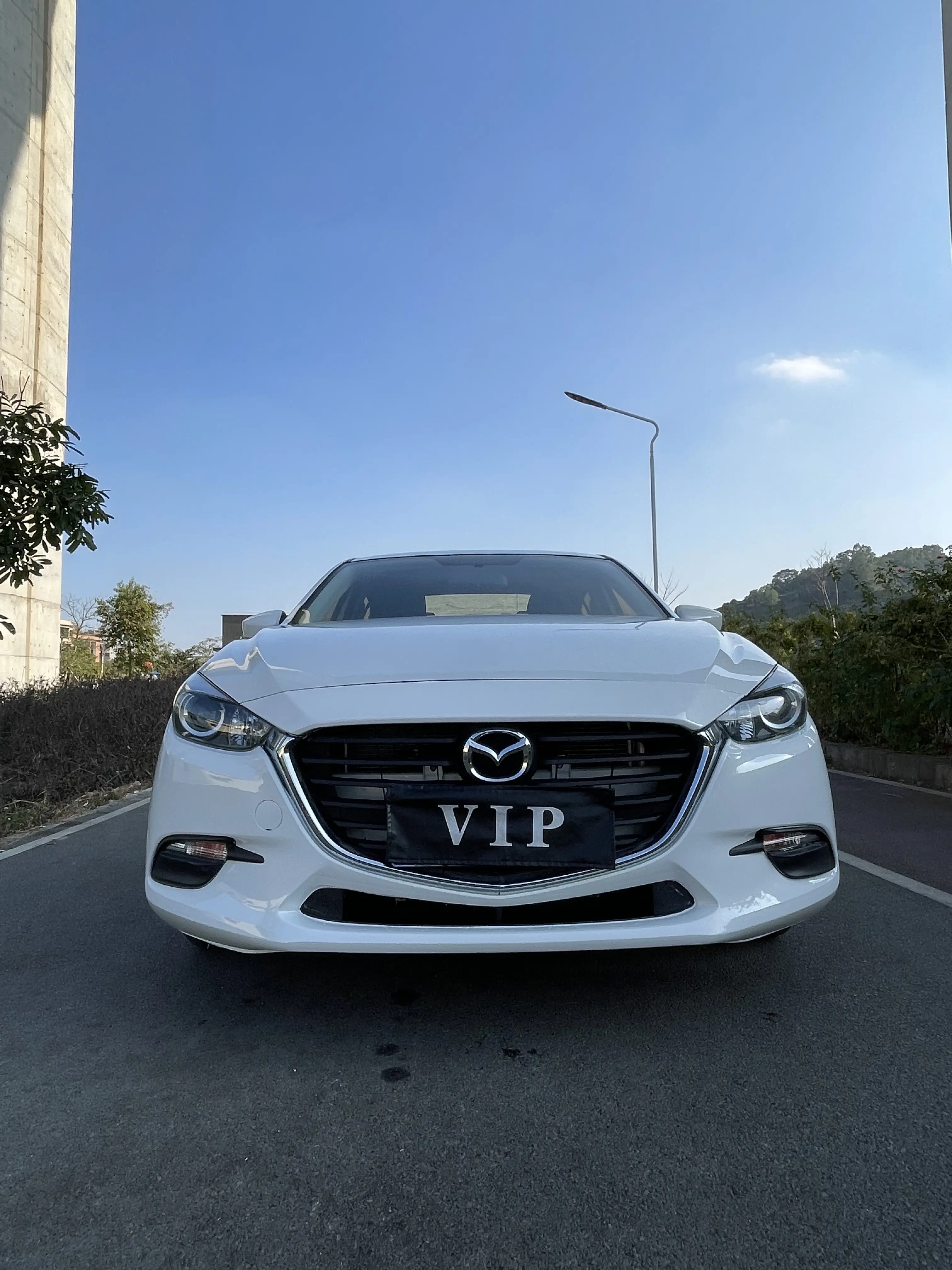 Mazda Axela (Mazda3)  из Китая