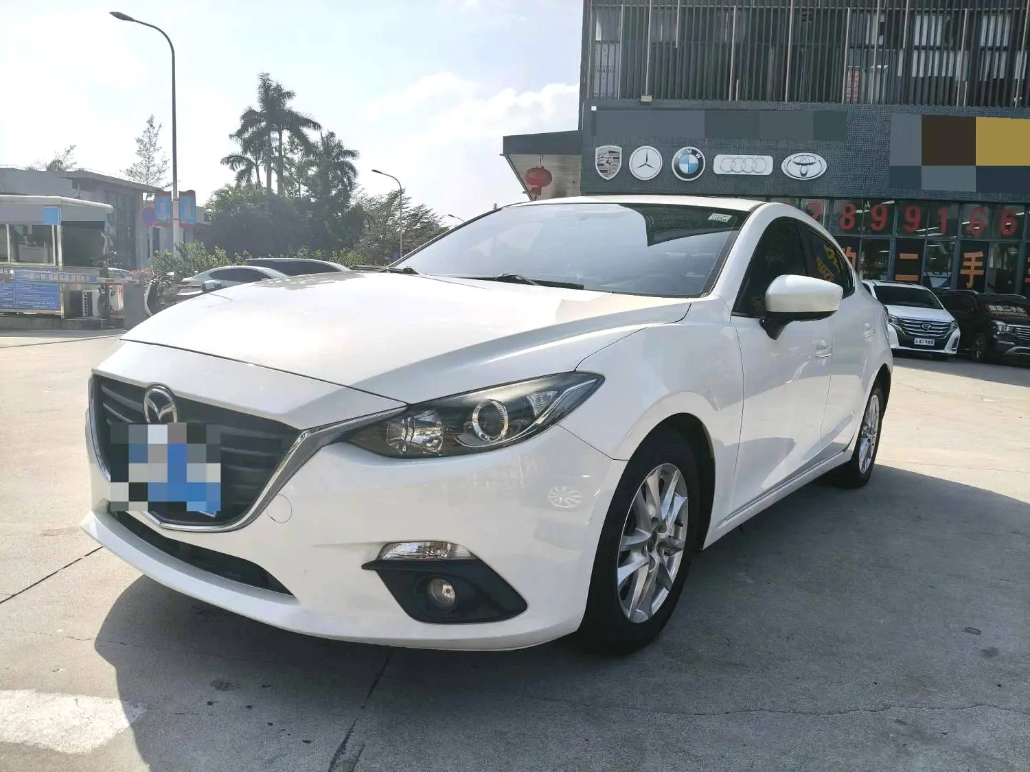 Mazda Axela (Mazda3)  из Китая