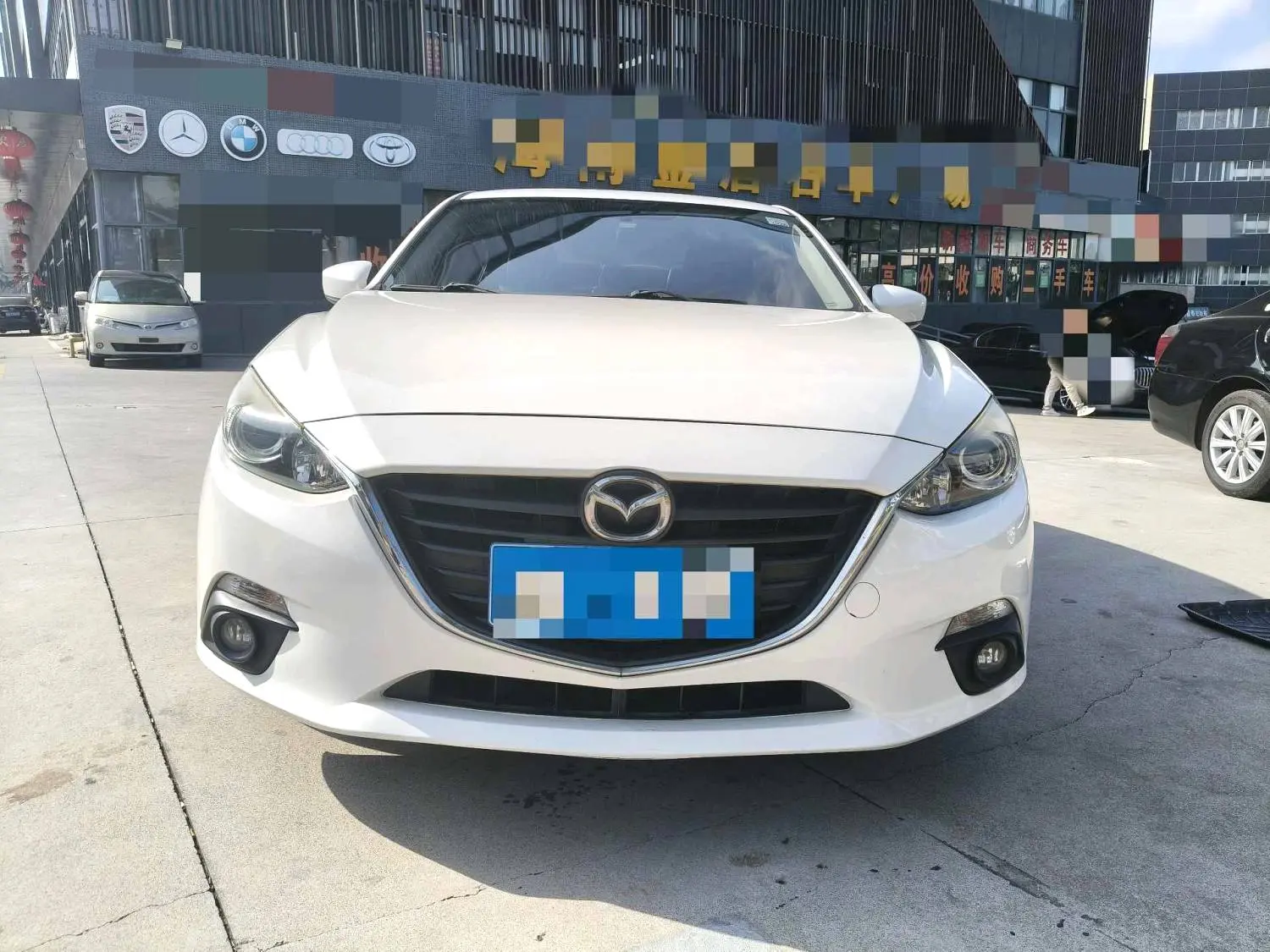 Mazda Axela (Mazda3)  из Китая
