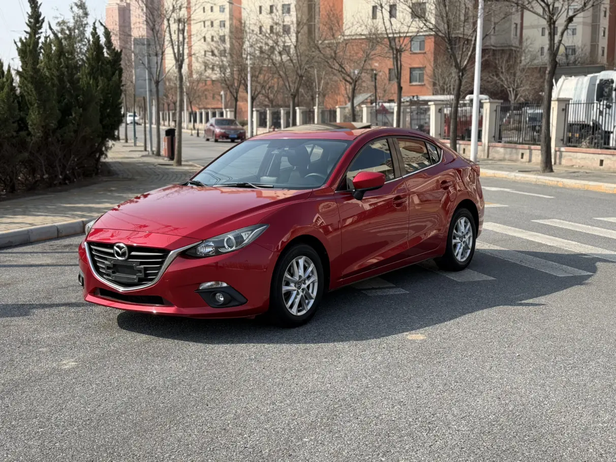 Mazda Axela (Mazda3)  из Китая