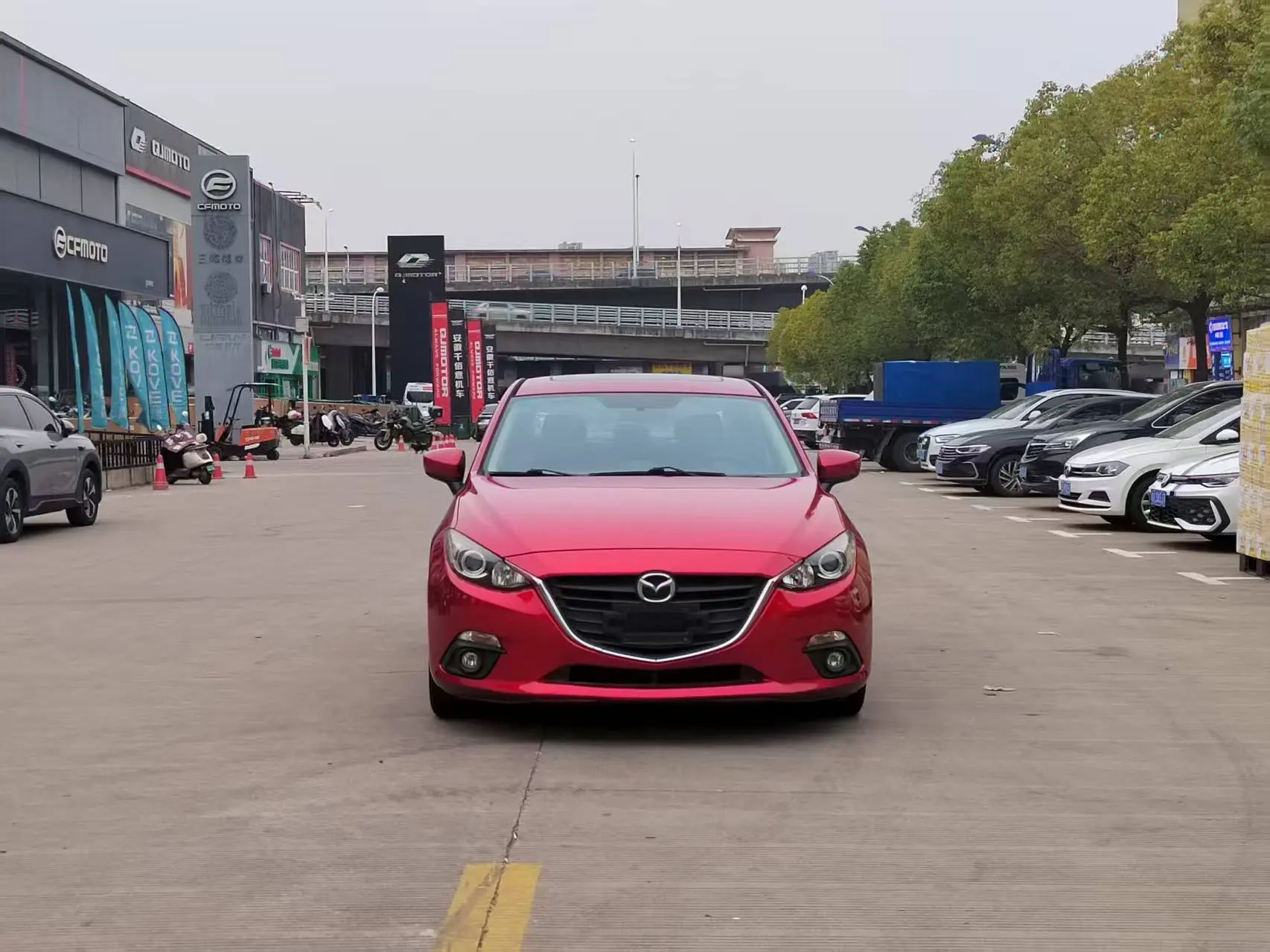 Mazda Axela (Mazda3)  из Китая