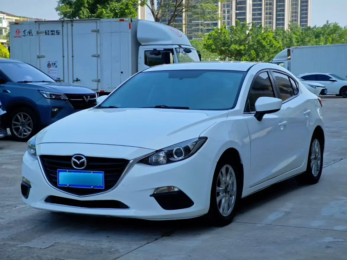 Mazda Axela (Mazda3)  из Китая
