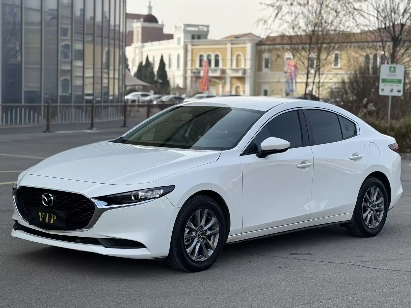 Mazda Axela (Mazda3)  из Китая