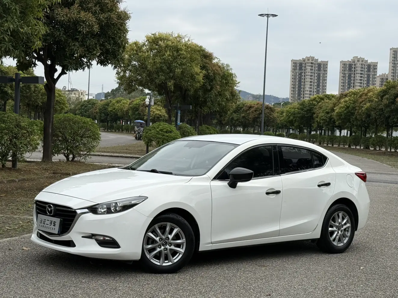 Mazda Axela (Mazda3)  из Китая