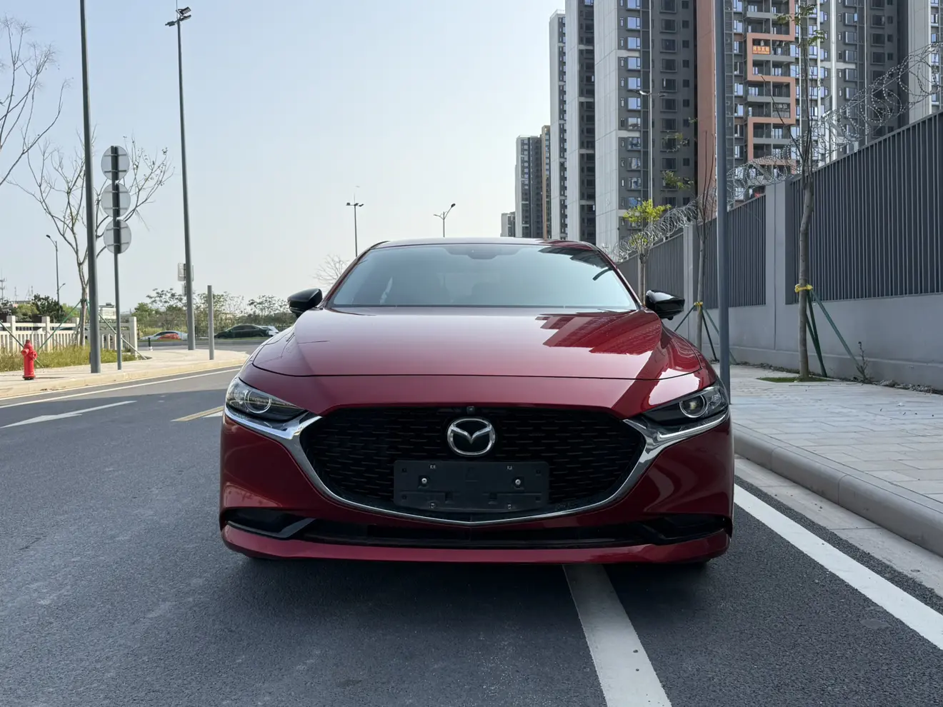 Mazda Axela (Mazda3)  из Китая