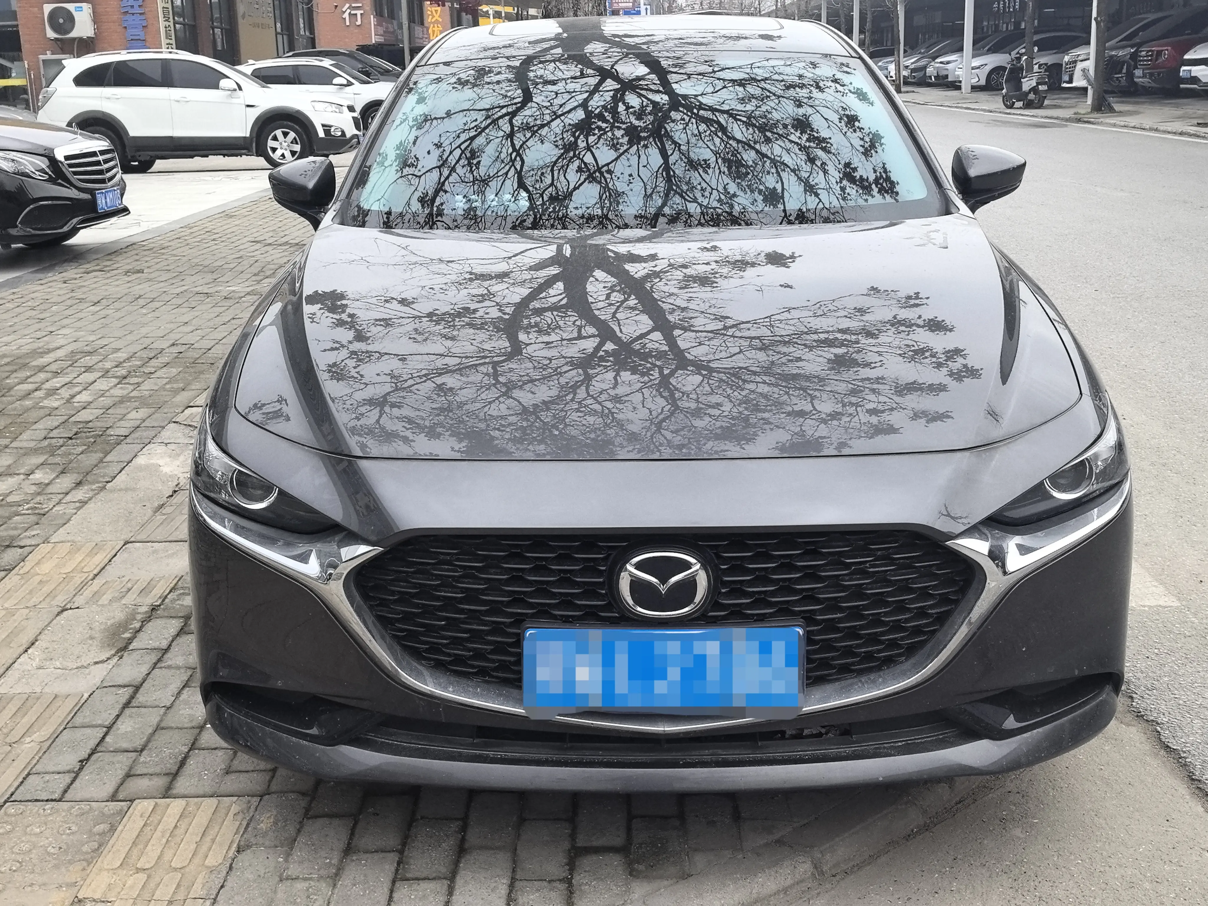 Mazda Axela (Mazda3)  из Китая