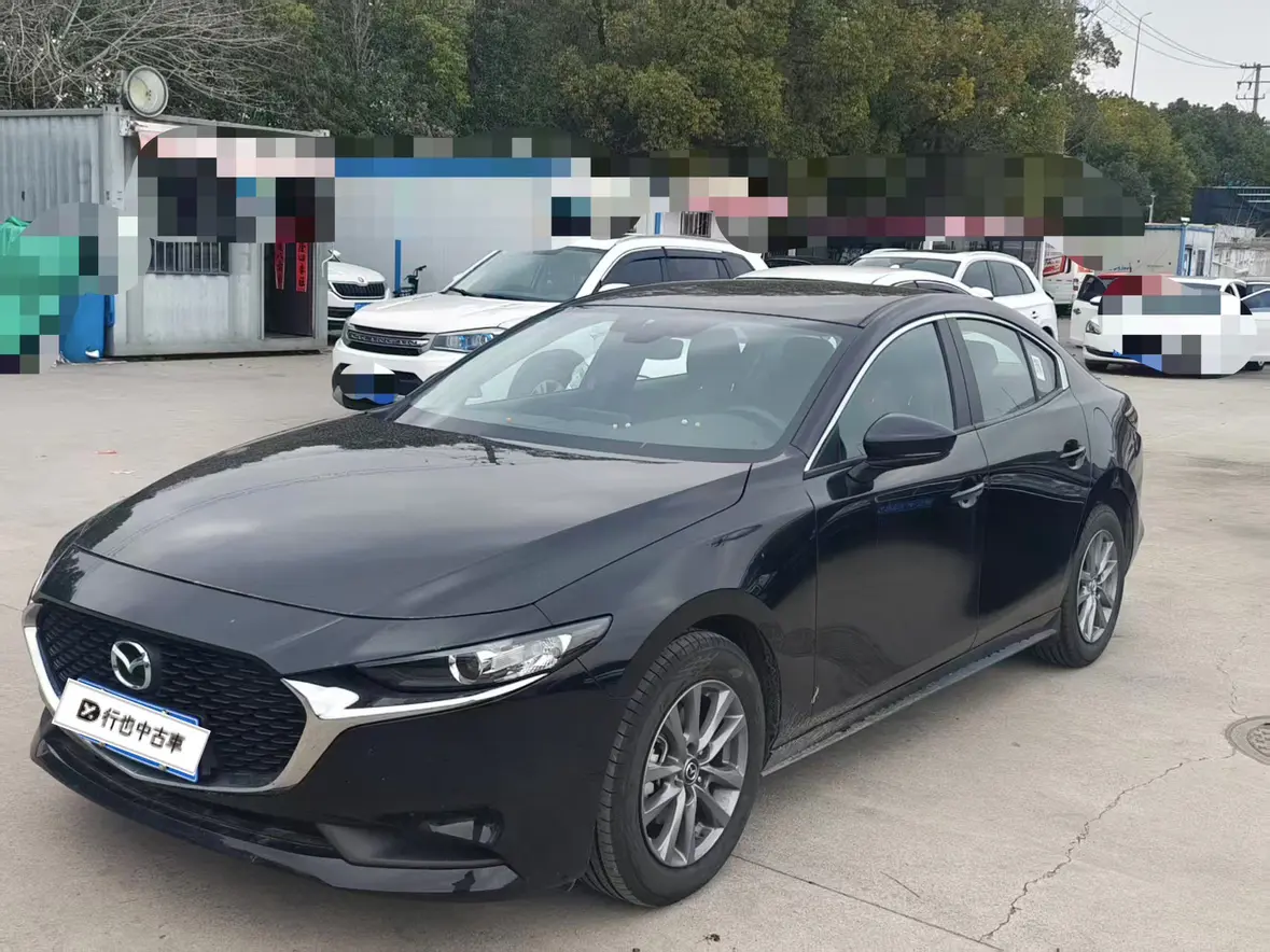 Mazda Axela (Mazda3)  из Китая