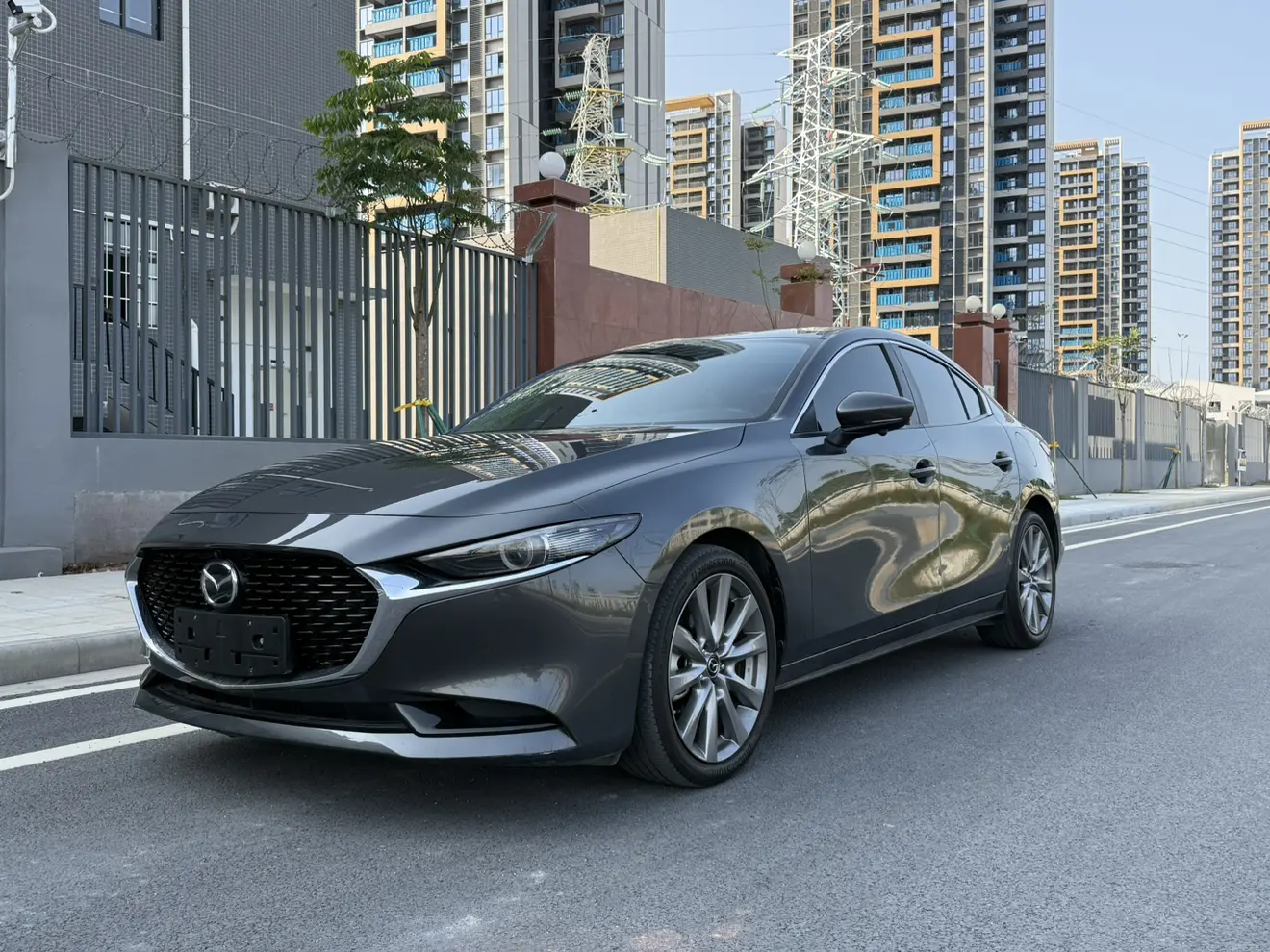 Mazda Axela (Mazda3)  из Китая