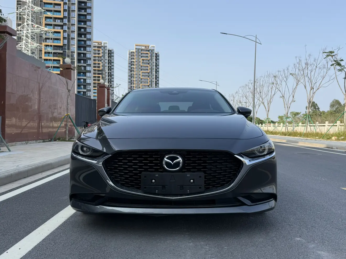 Mazda Axela (Mazda3)  из Китая