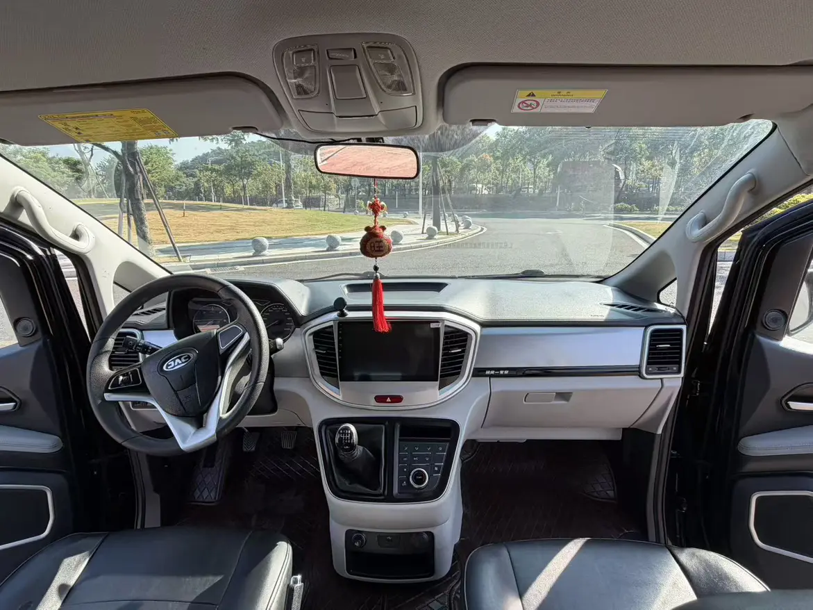 JAC Ruifeng M4  из Китая