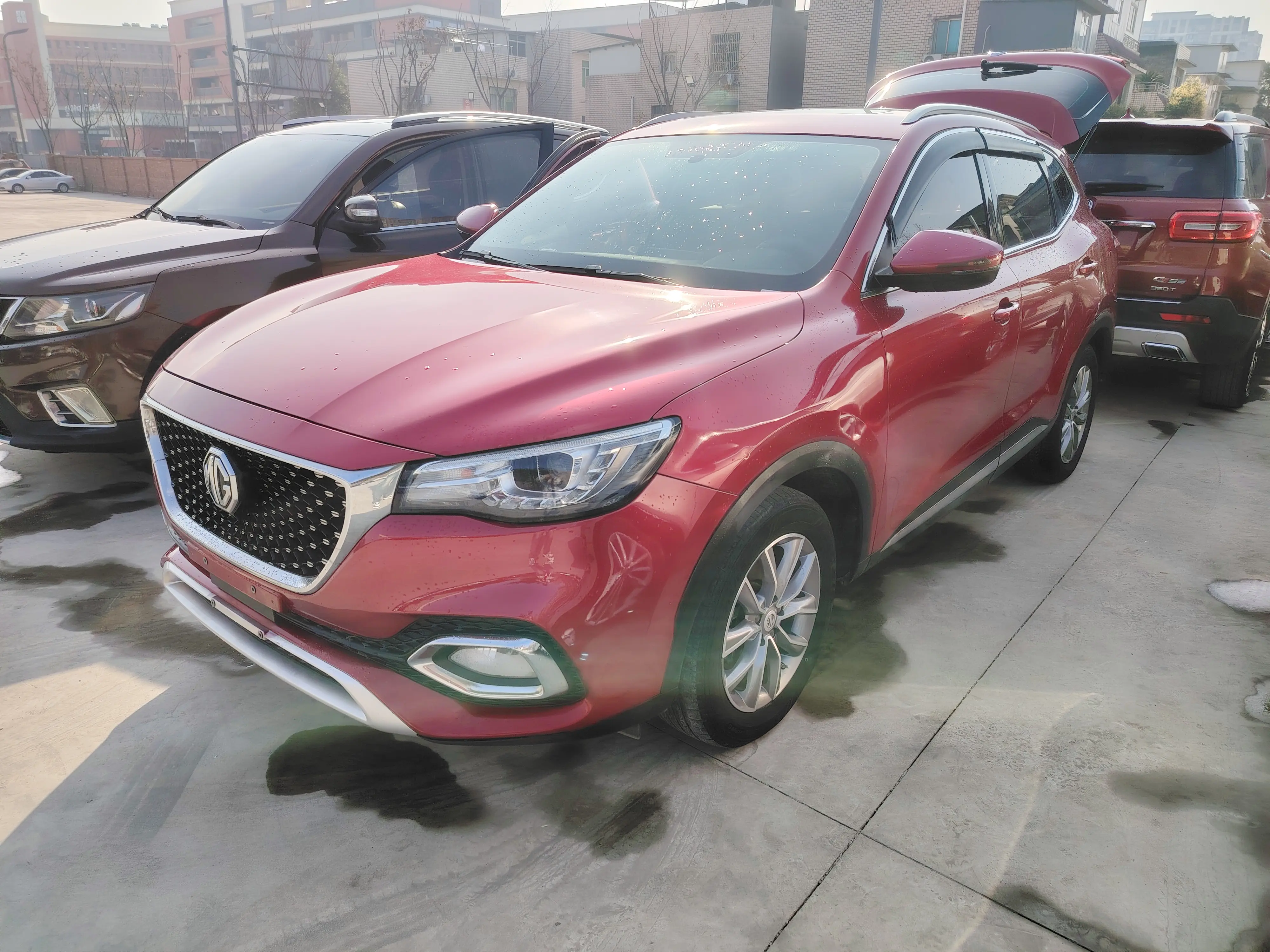 MG H.S.  из Китая