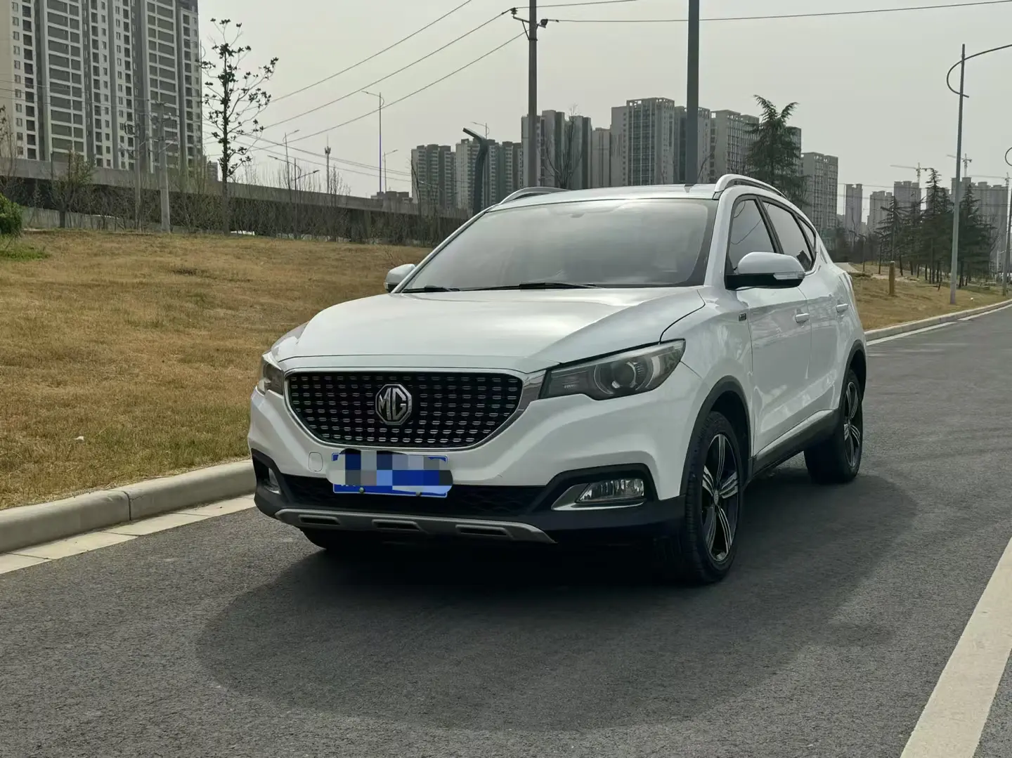 MG ZS  из Китая