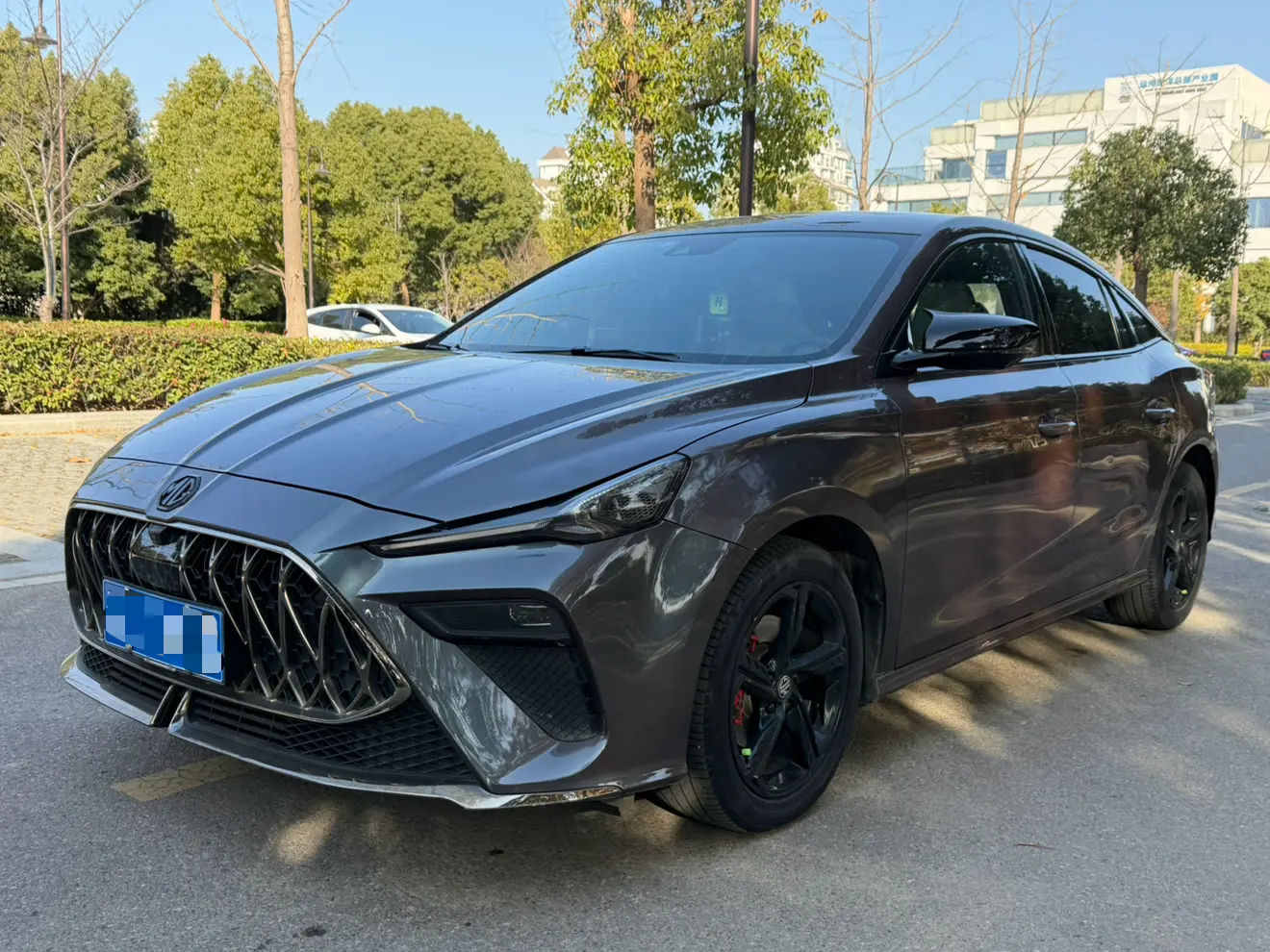 MG 5 Scorpio  из Китая