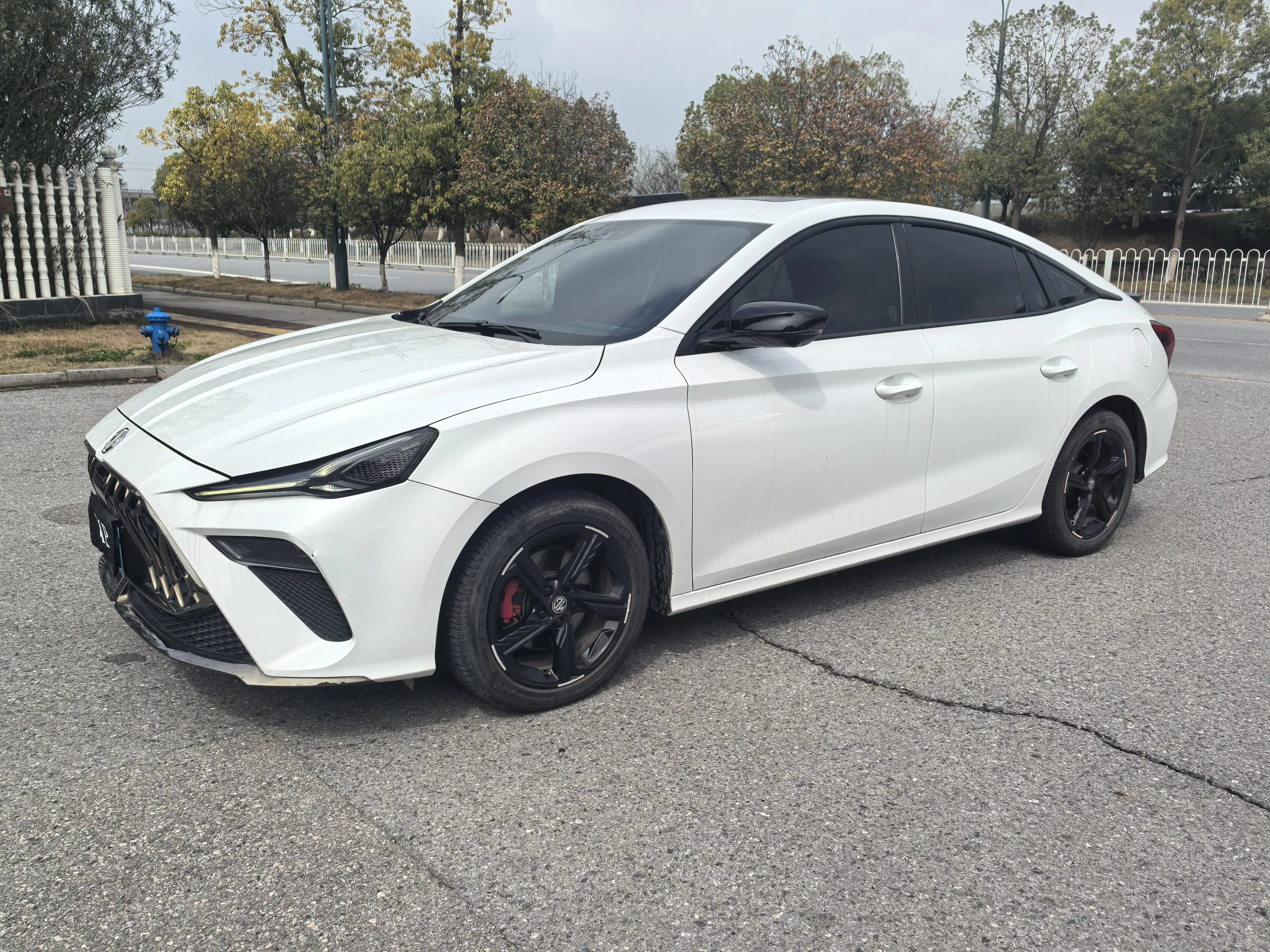 MG 5 Scorpio  из Китая