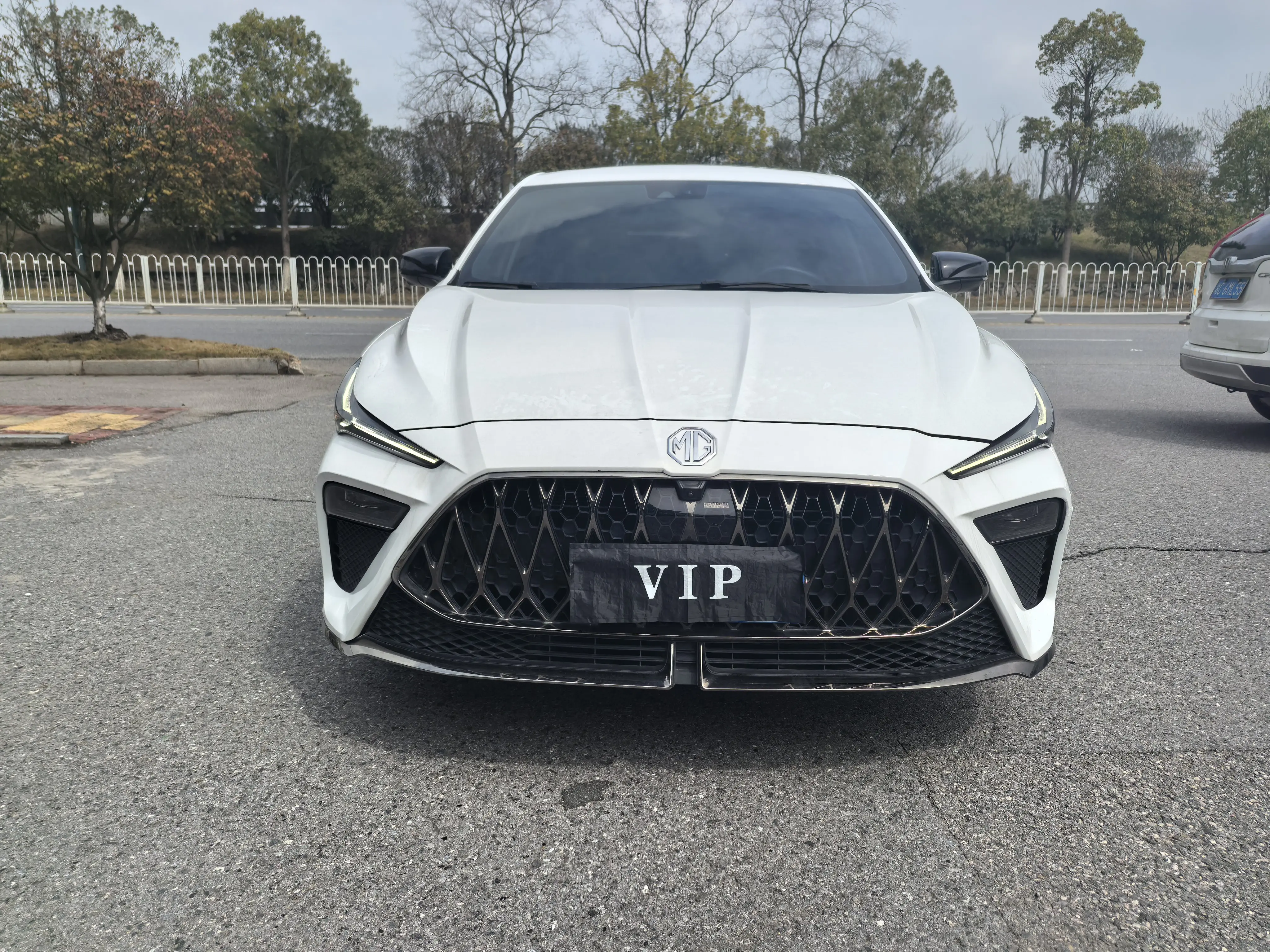 MG 5 Scorpio  из Китая