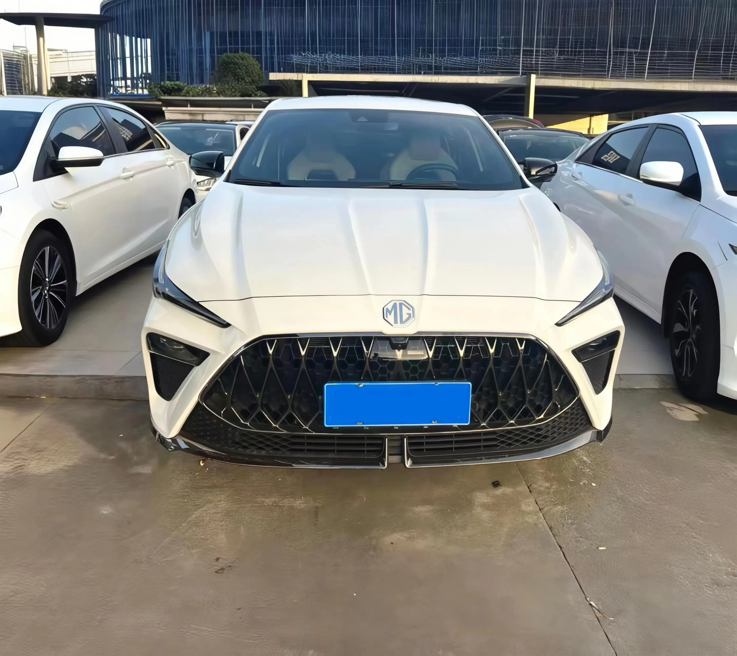 MG 5 Scorpio  из Китая