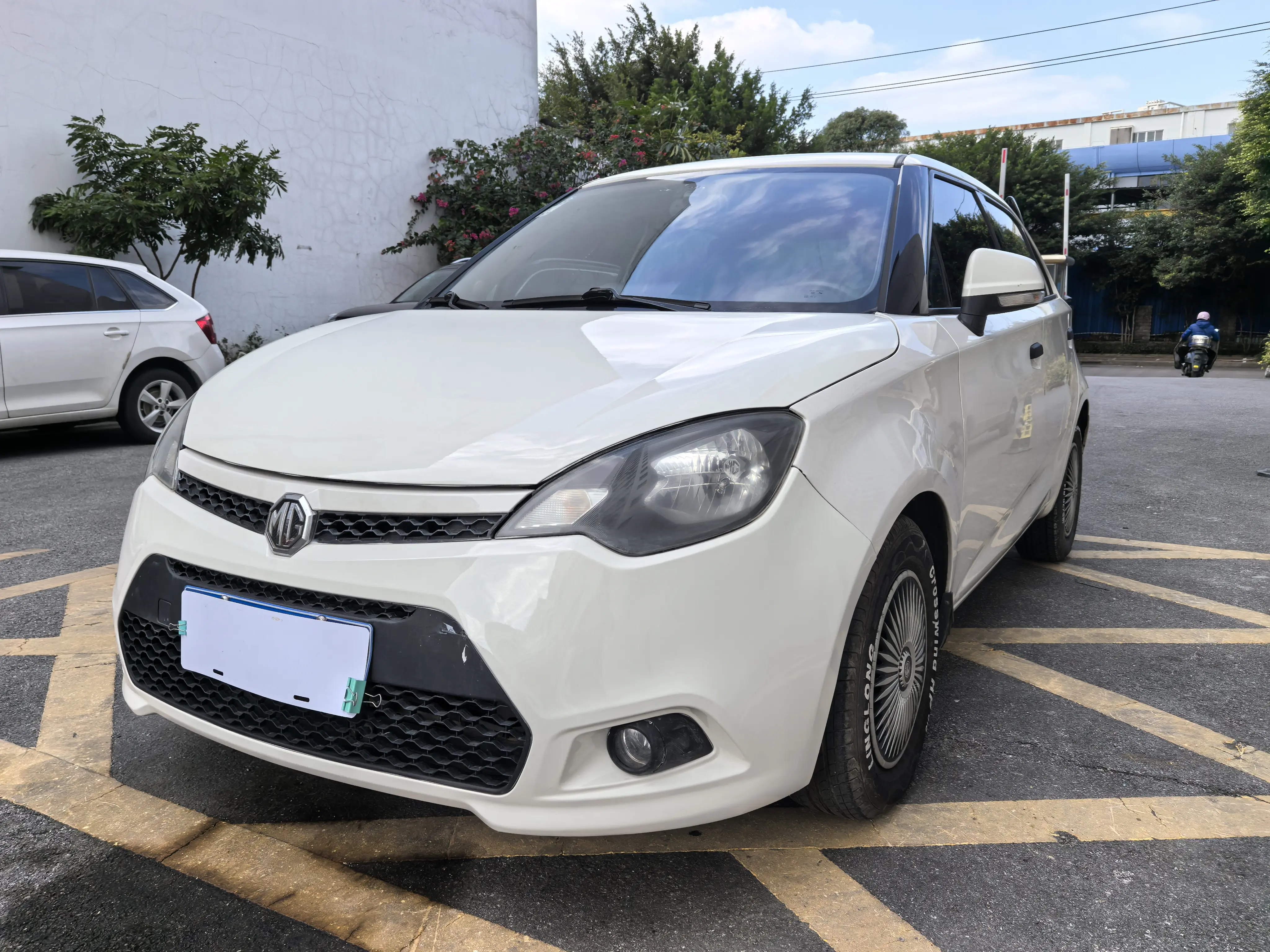 MG 3  из Китая