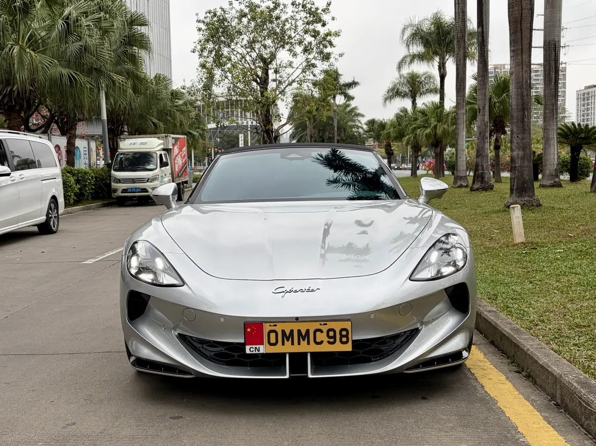 MG Cyberster  из Китая