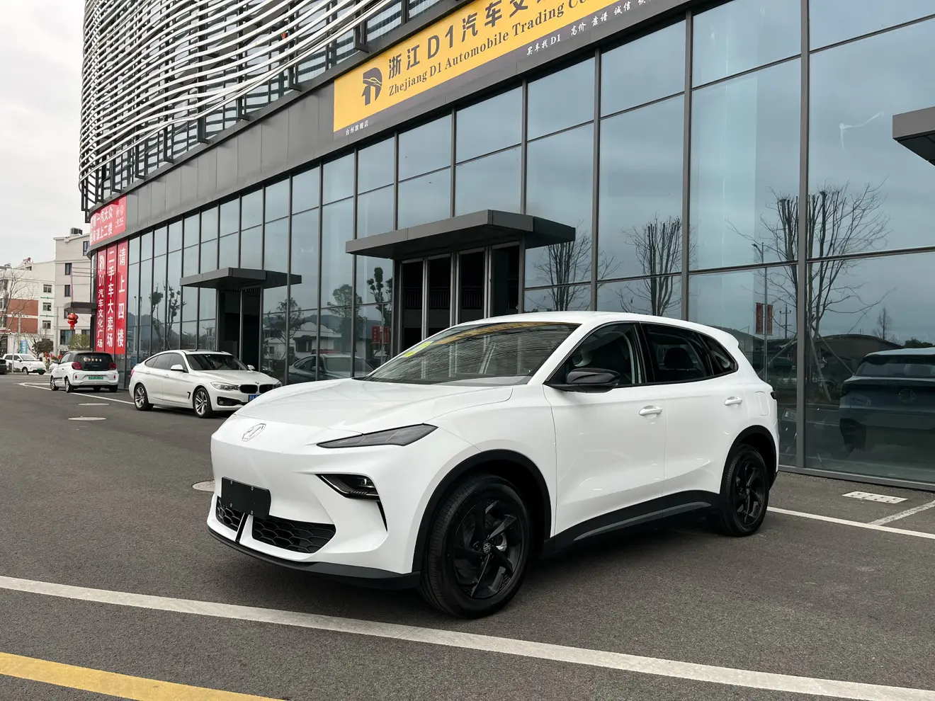 MG ES5  из Китая