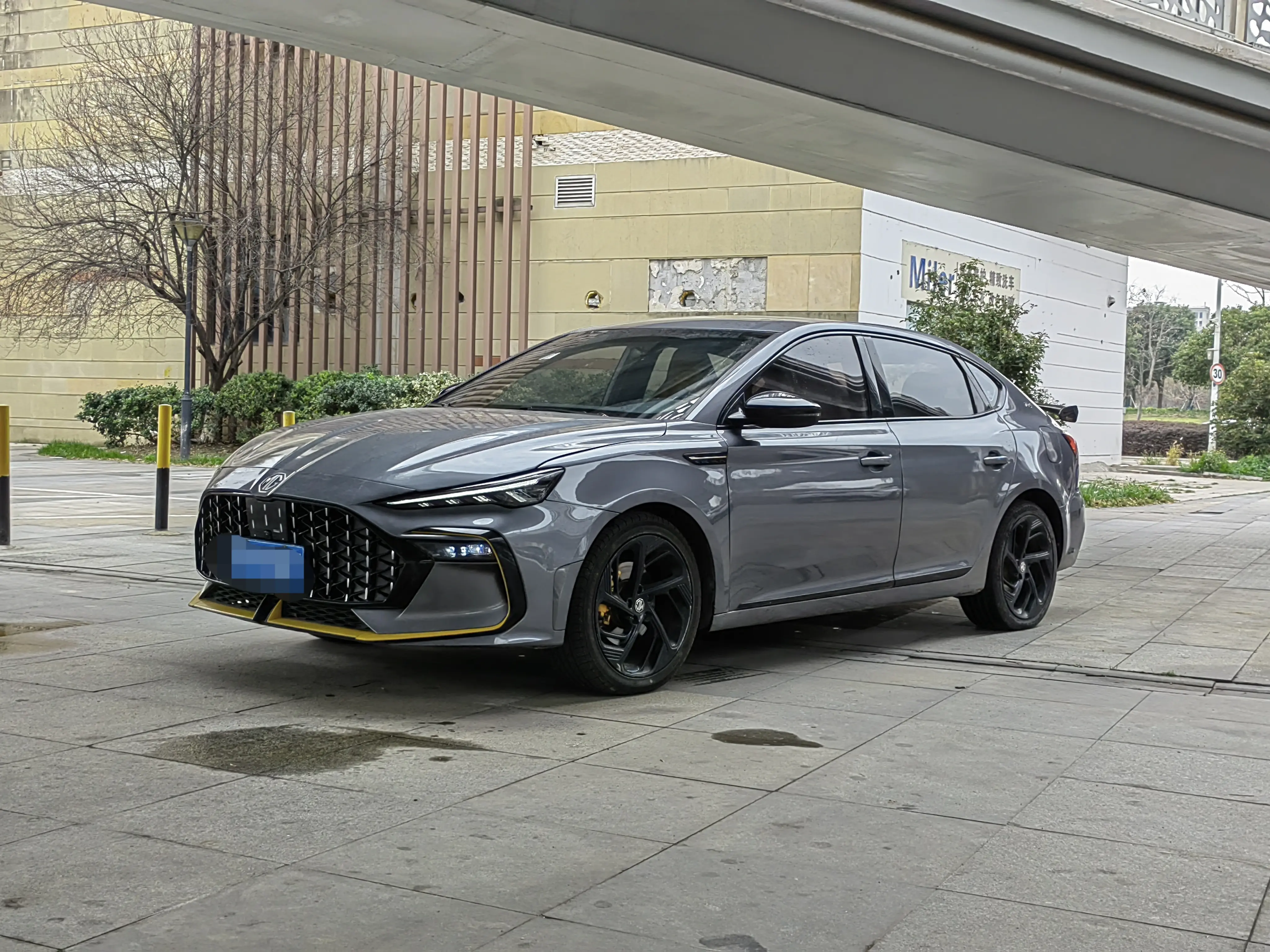 MG 6  из Китая