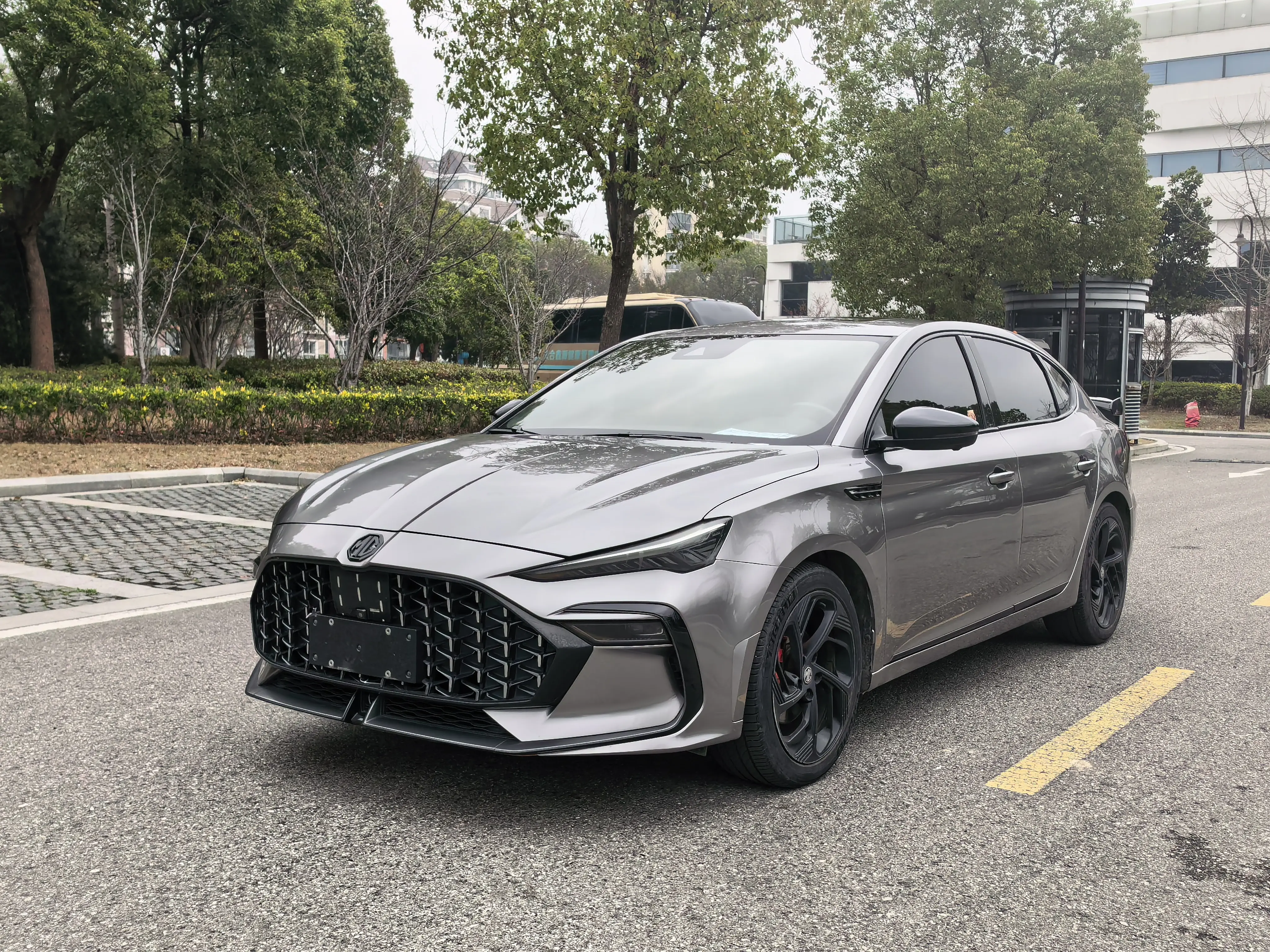 MG 6  из Китая