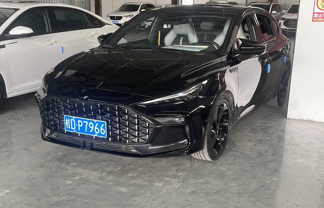 MG 6  из Китая