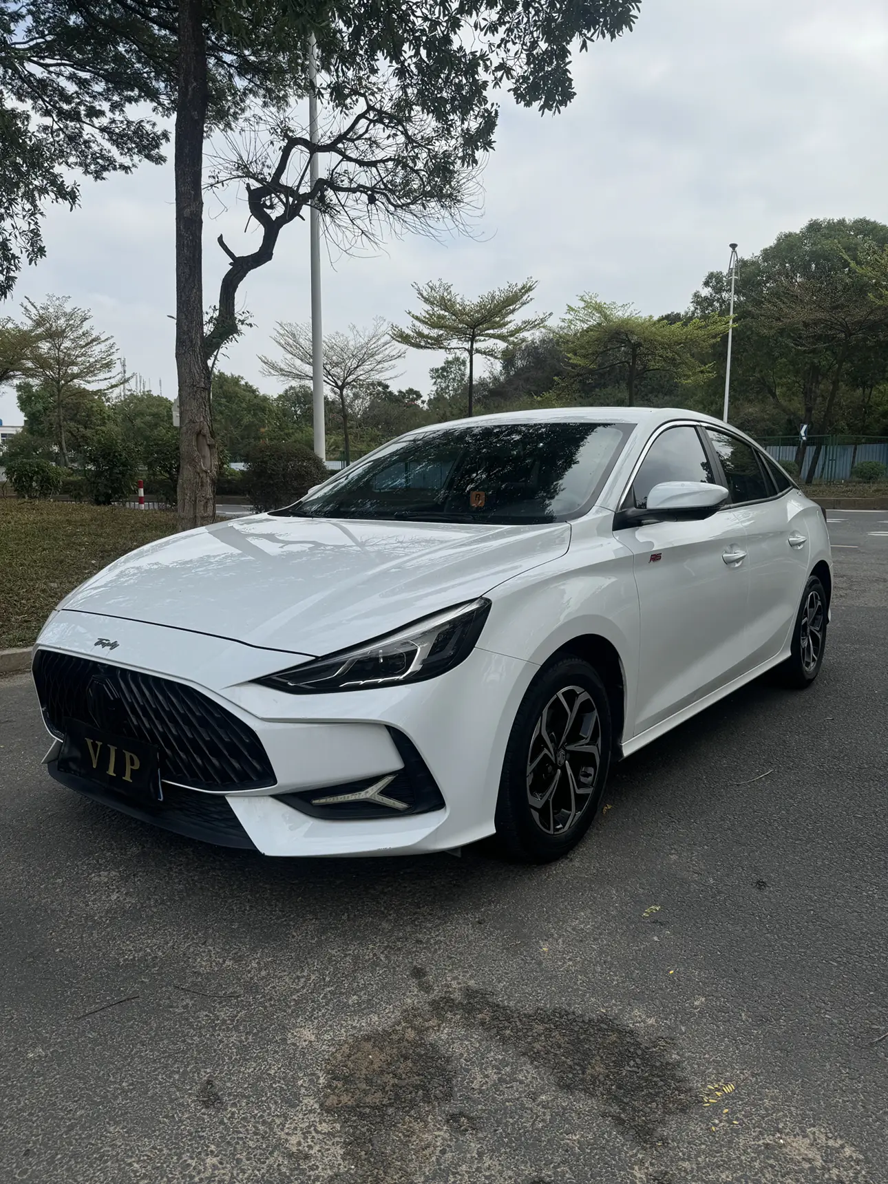 MG 5  из Китая