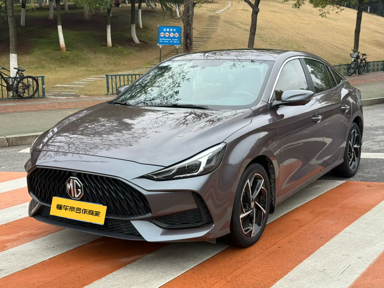 MG 5  из Китая