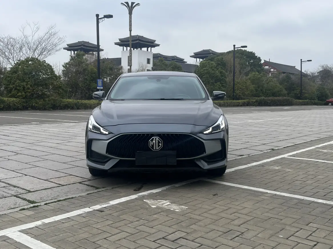 MG 5  из Китая