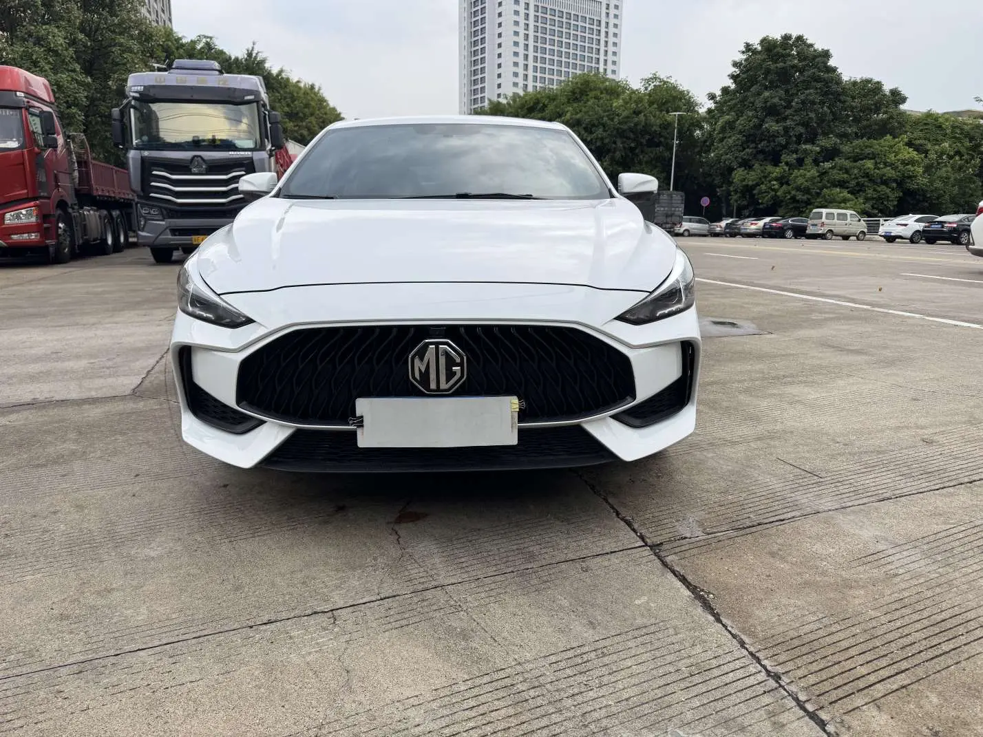 MG 5  из Китая