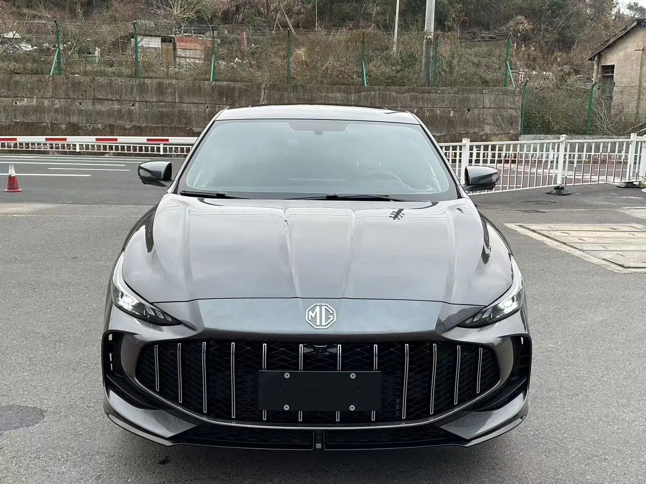 MG 5  из Китая