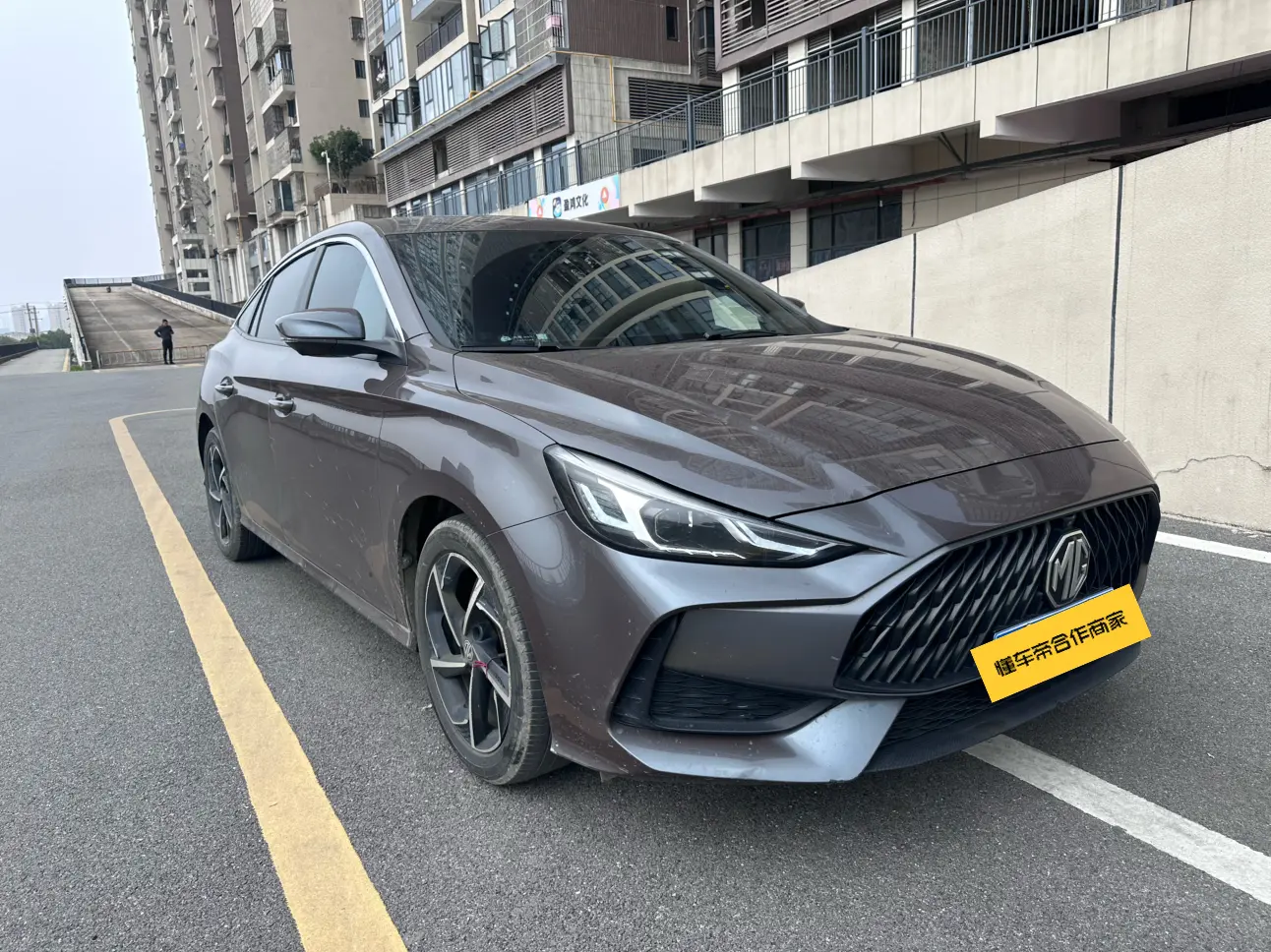 MG 5  из Китая