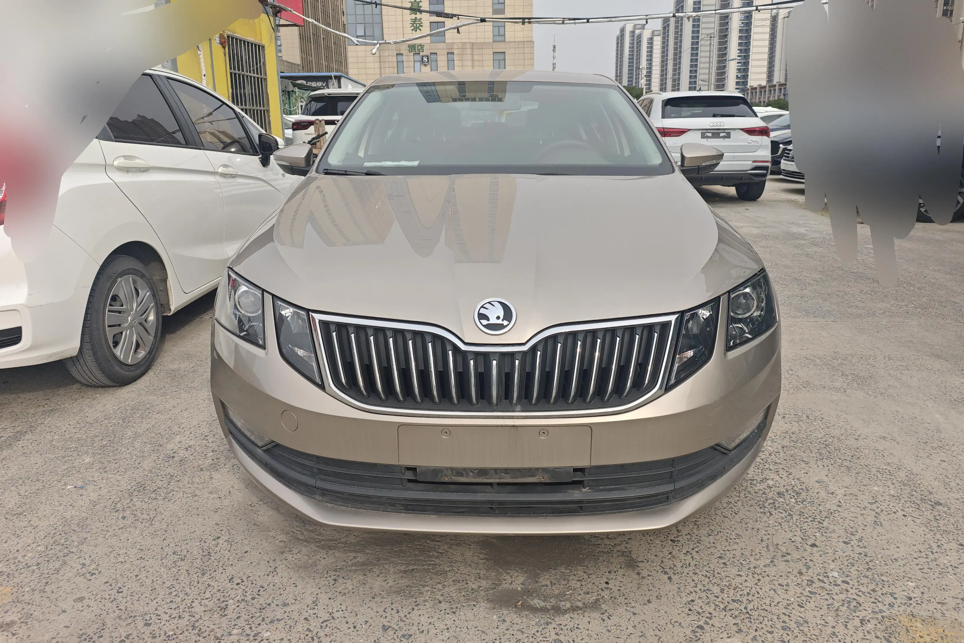 Skoda Octavia  из Китая