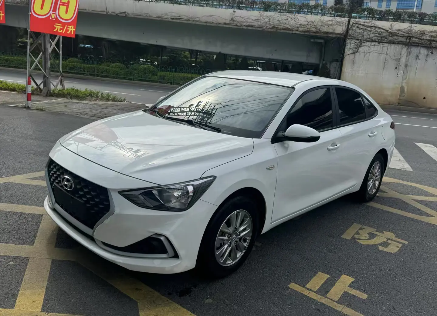 Hyundai Joyful