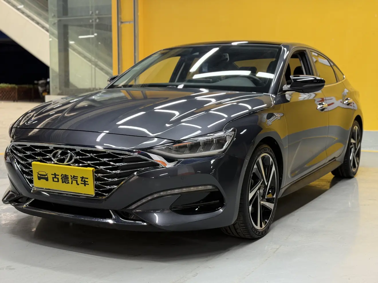 Hyundai Lafesta