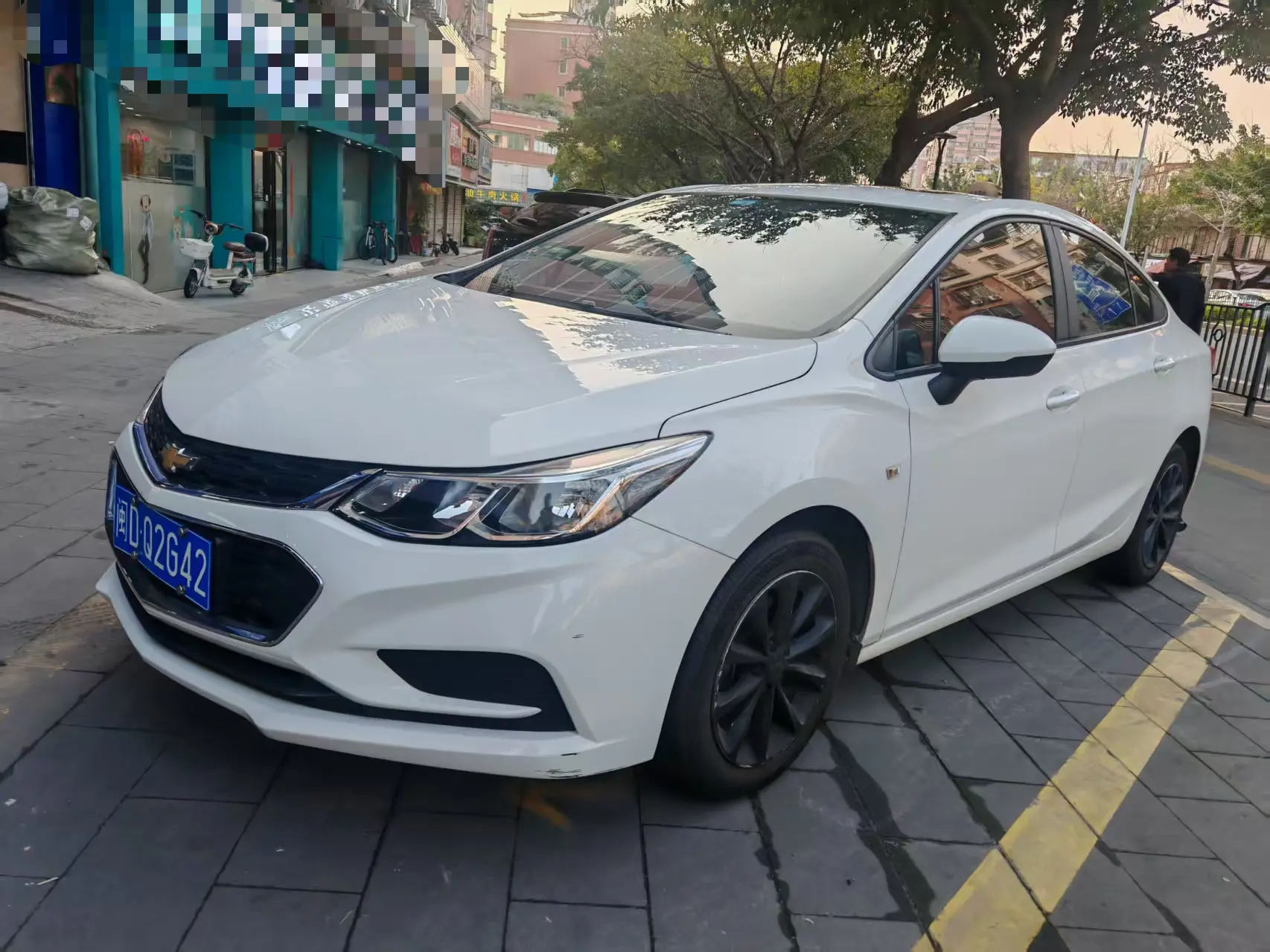 Chevrolet Monza (Cruze)  из Китая