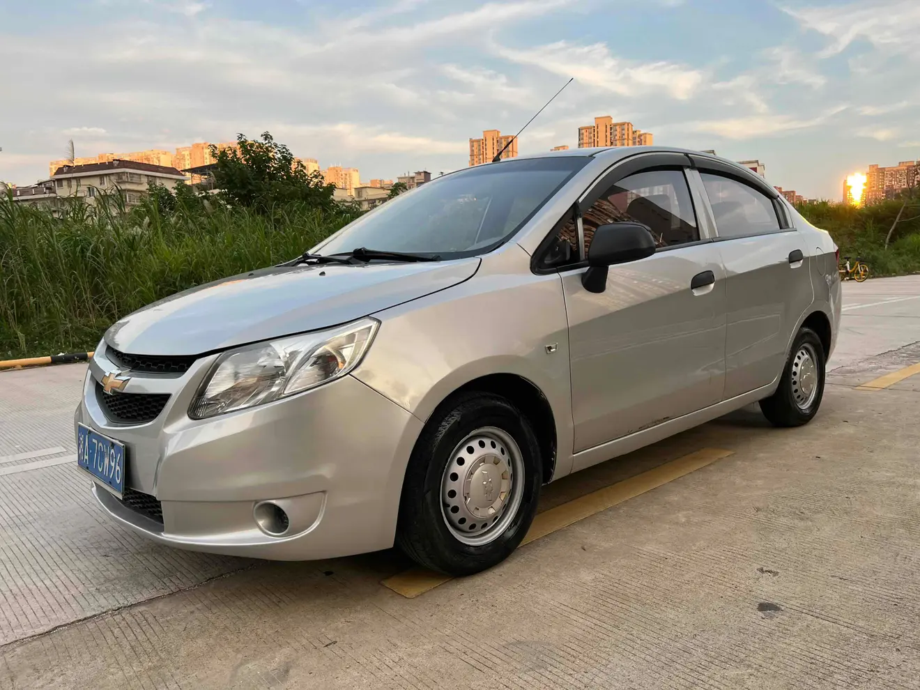 Chevrolet Sail  из Китая