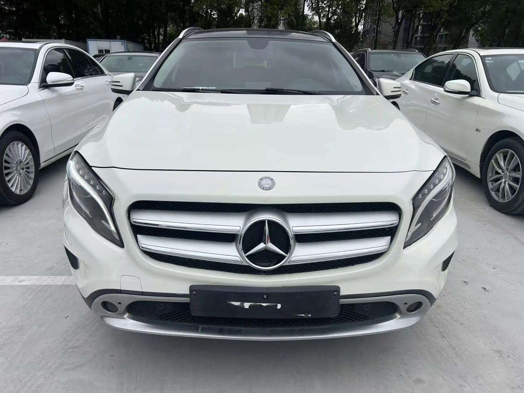 Mercedes-Benz GLA  из Китая