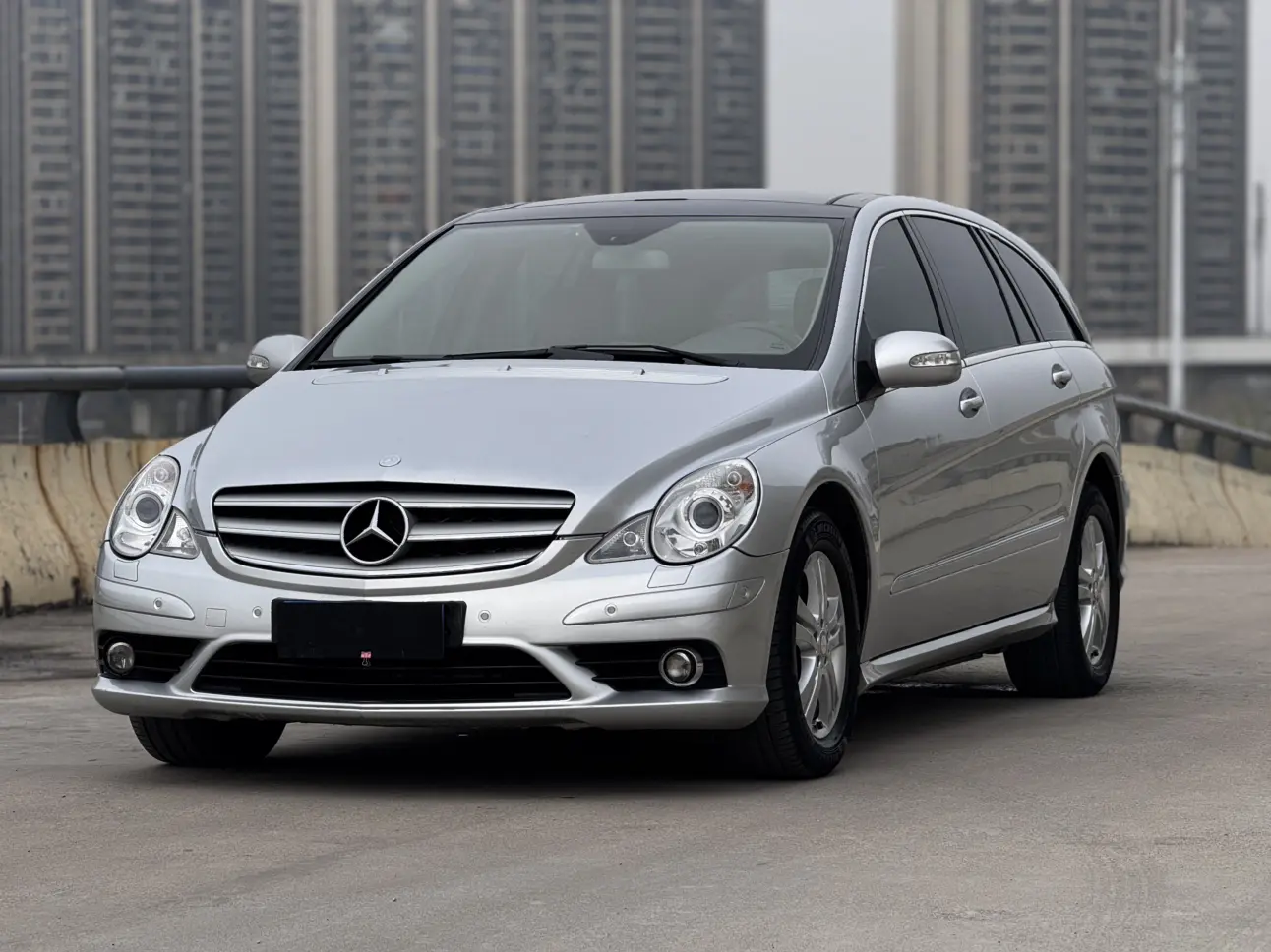 Mercedes-Benz R-Class  из Китая