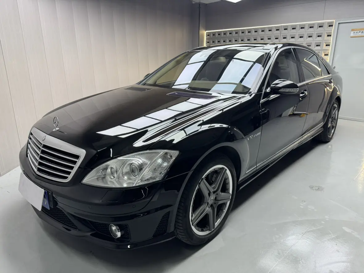 Mercedes-Benz S-Class AMG  из Китая